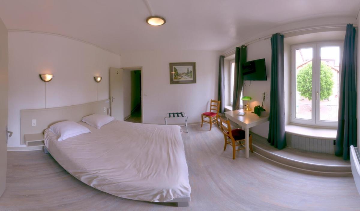 Logis Hotel Restaurant Des Voyageurs Saint-Paulien Bagian luar foto